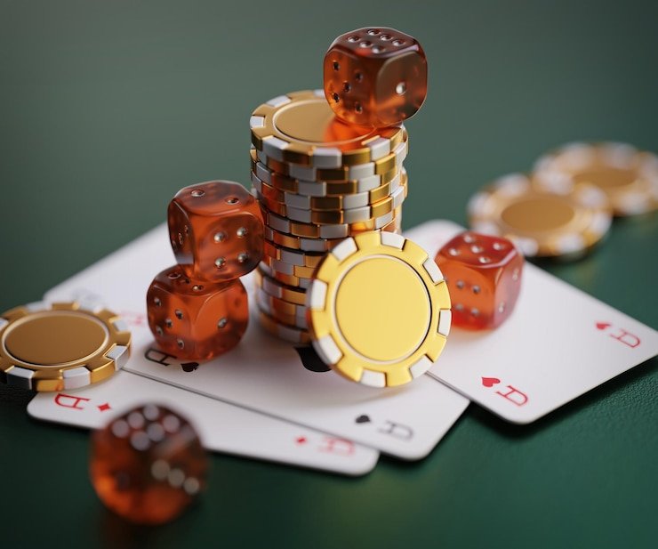 Pengguna membaca syarat bonus di ponsel